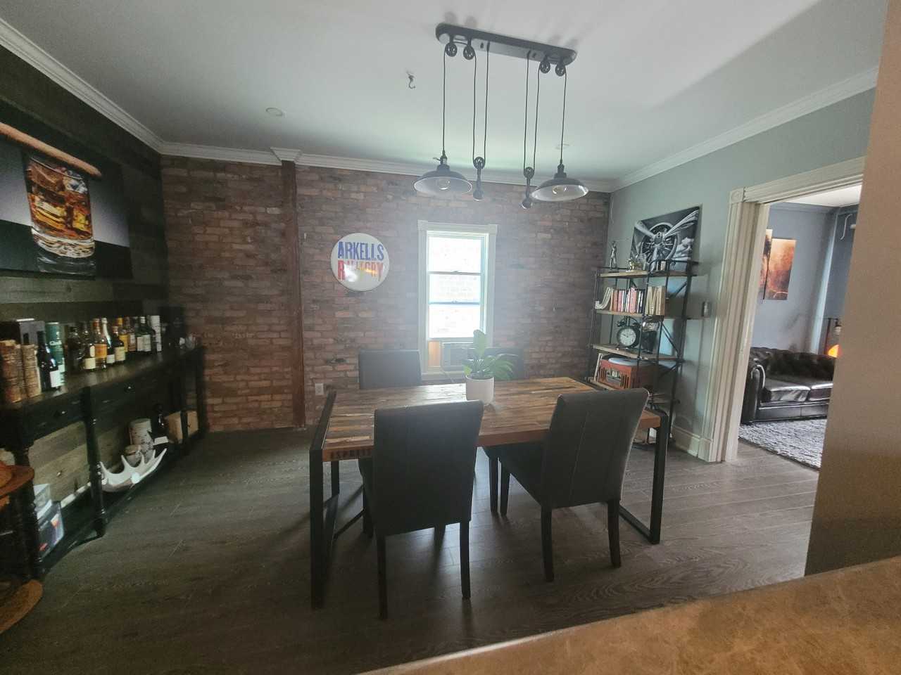 29 Bertie St. - Photo 3 of 18