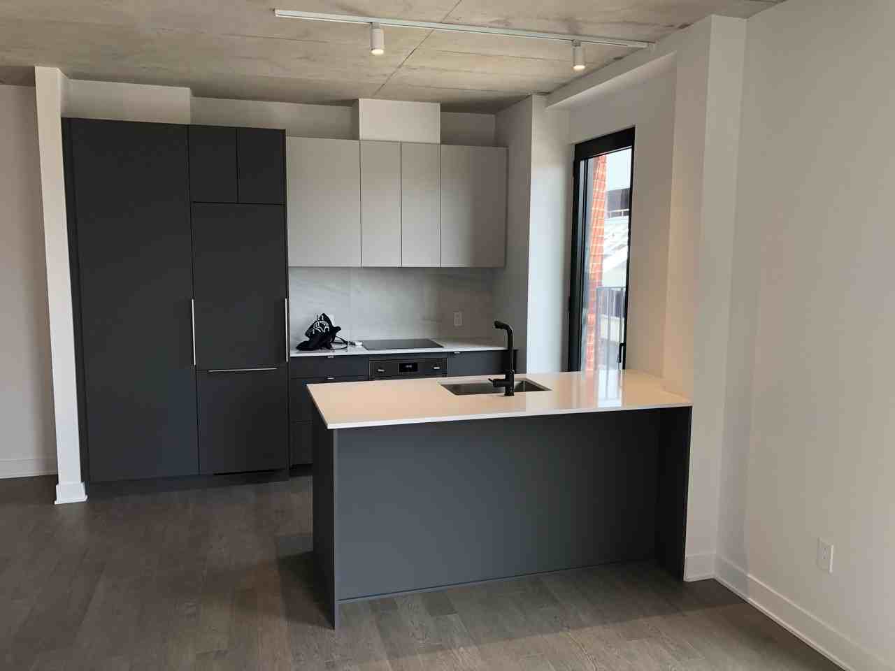 2180 Rue Sainte-Catherine Est #652 - Photo 3 of 5