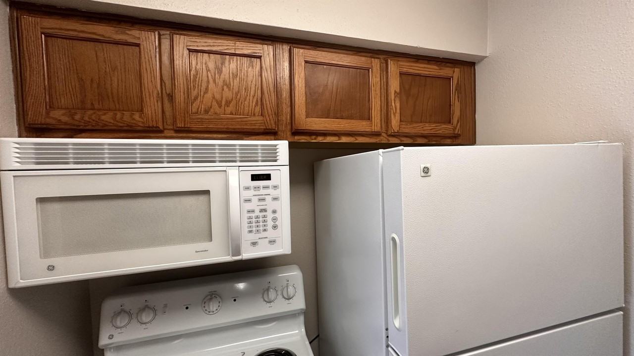 2825 Bellefontaine Street - Photo 6 of 26