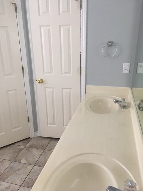 626 Maplewood Dr #1 - Photo 7 of 10