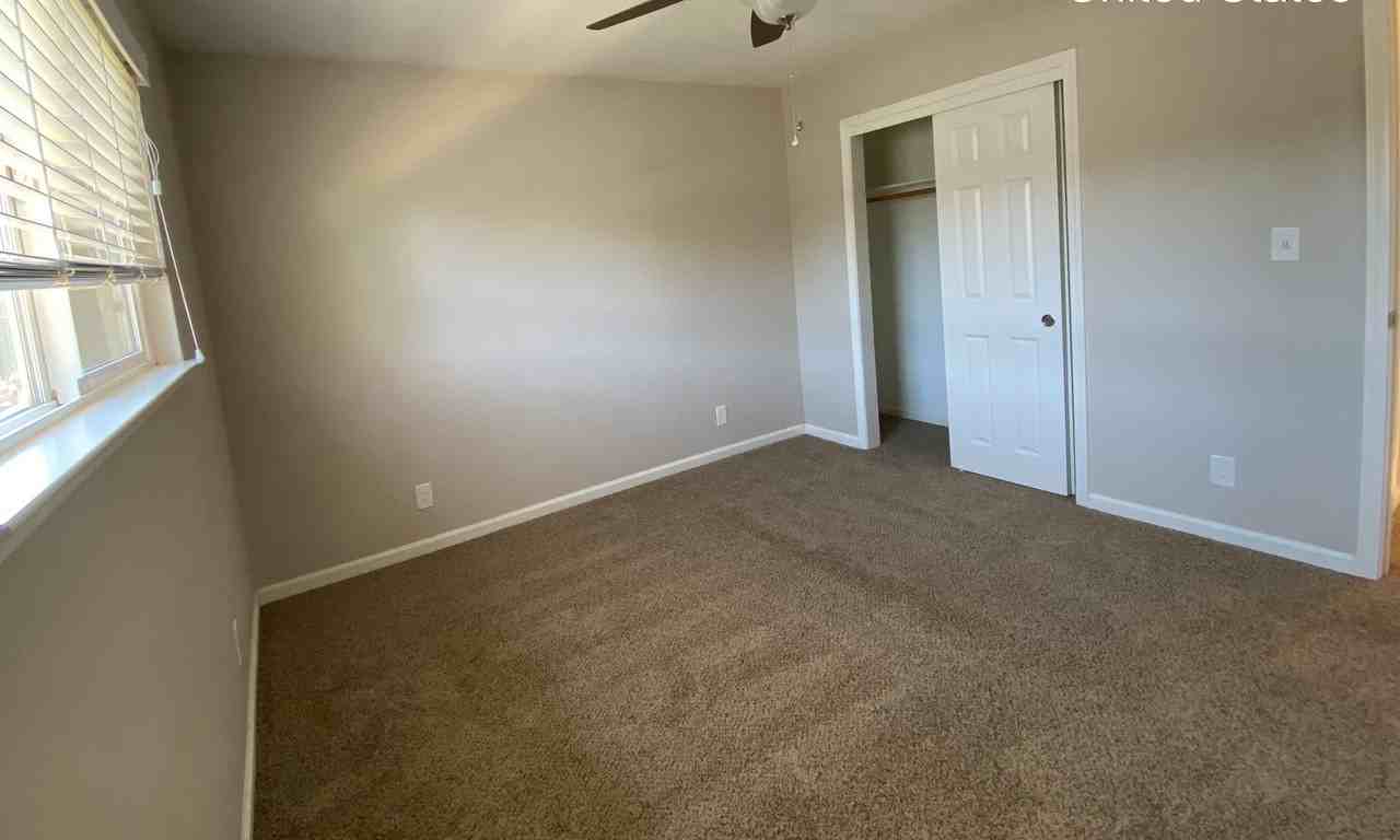 920 920 Blue Street New - 3 #3 - Photo 7 of 8