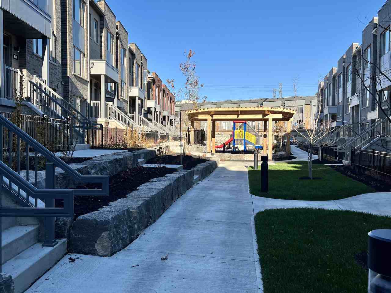 Daniels Gateway, Rentals Pickering Apartments 1525 Kingston Rd