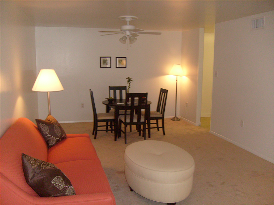 704 Madison Ave - Photo 3 of 10