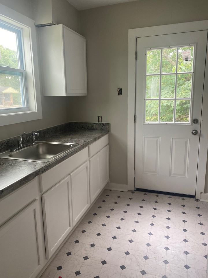 1475 Pope St #1 - Photo 2 of 5