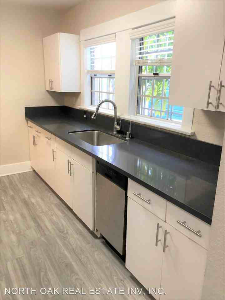 COURT/PAULASH SARKER 1264, 1266, 1266 1/2 & 1268 W. COURT ST. - Photo 3 of 10