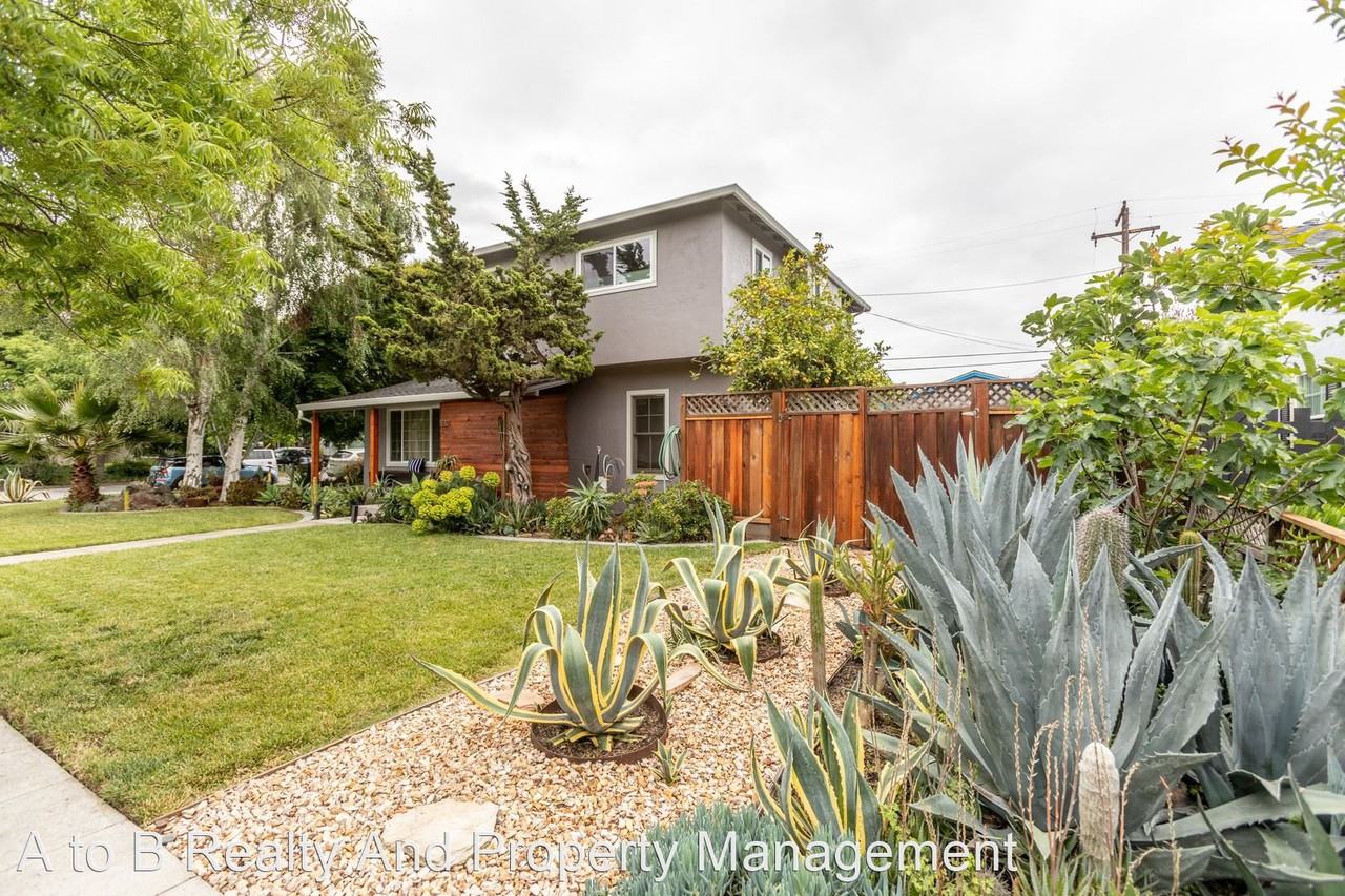1830 Heatherdale Ave - Photo 3 of 32