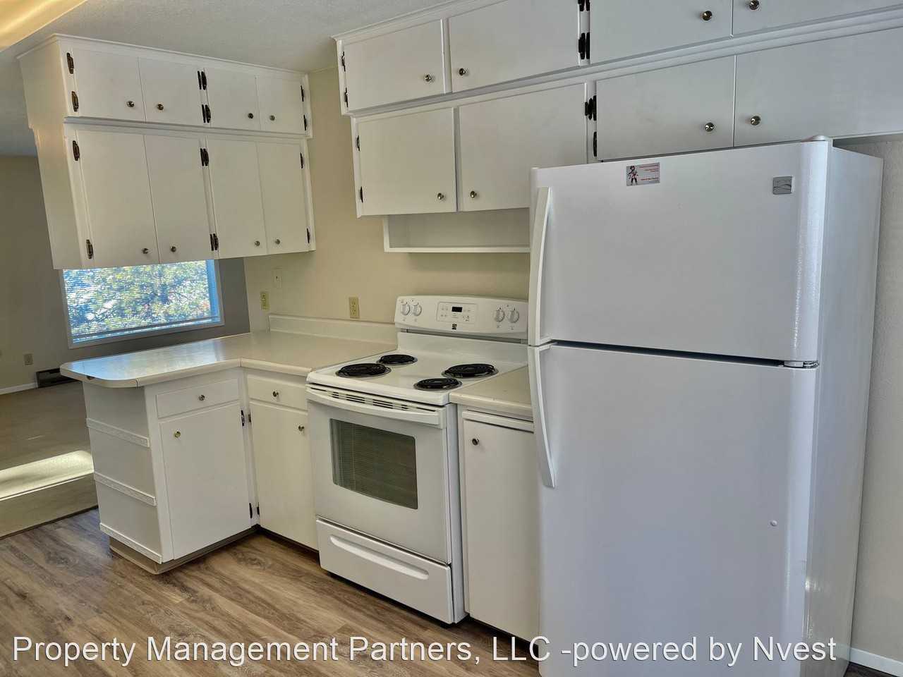 16001 N Suncrest Dr - Photo 3 of 11