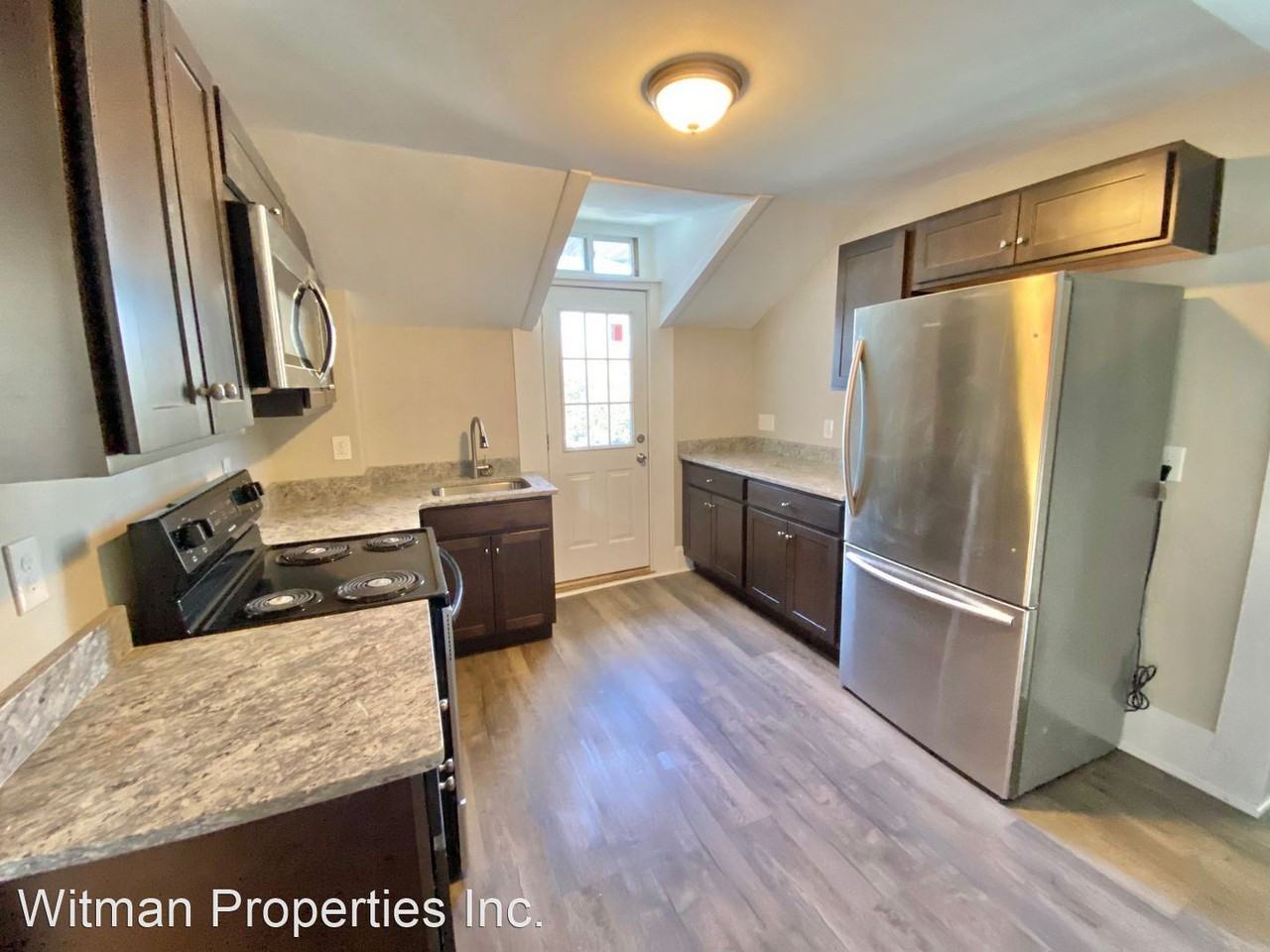 33 King Street - Photo 3 of 15