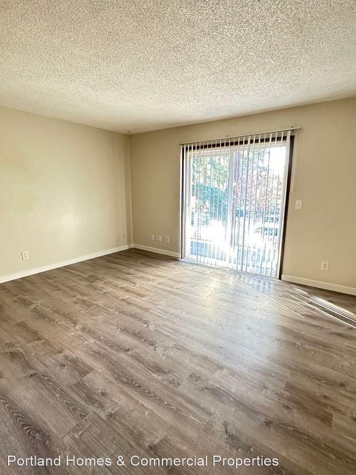 13335 SE Powell Blvd - Photo 2 of 11