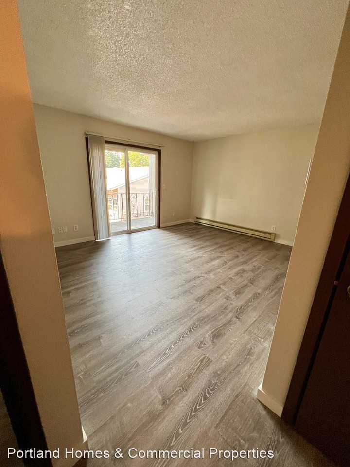 13335 SE Powell Blvd - Photo 3 of 11