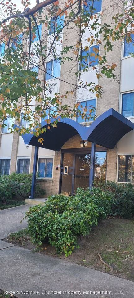 1005 Woodrow Ave #1D