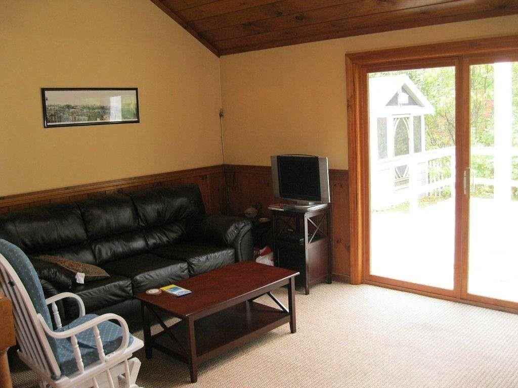 182 W Shore Dr - Photo 3 of 12