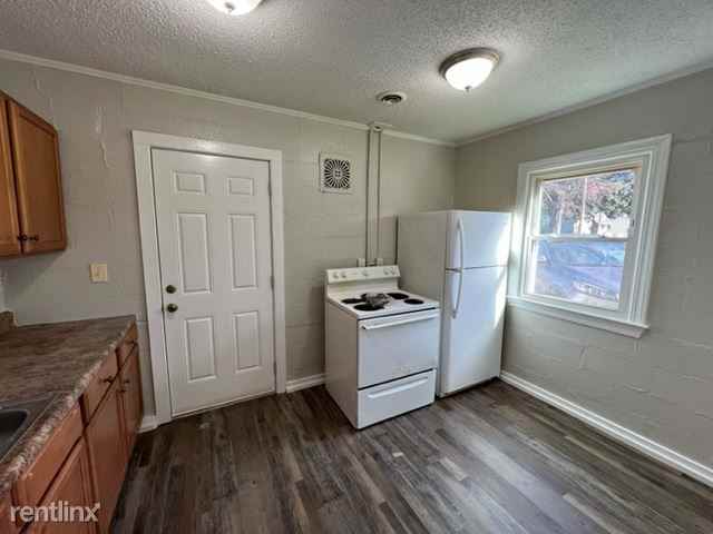 1211 Gatewood Ave, Greensboro, NC 27405 2 Bedroom House for 750/month