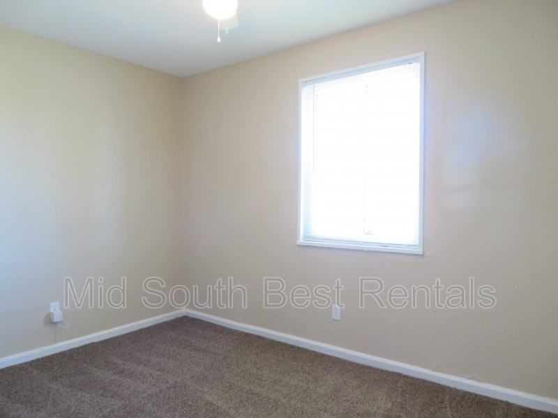 2983 Southwall St - Photo 4 of 7