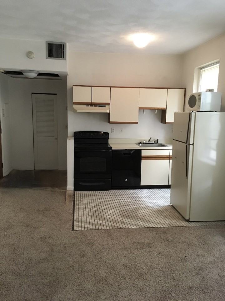 1409 Commonwealth Ave #204 - Photo 3 of 7