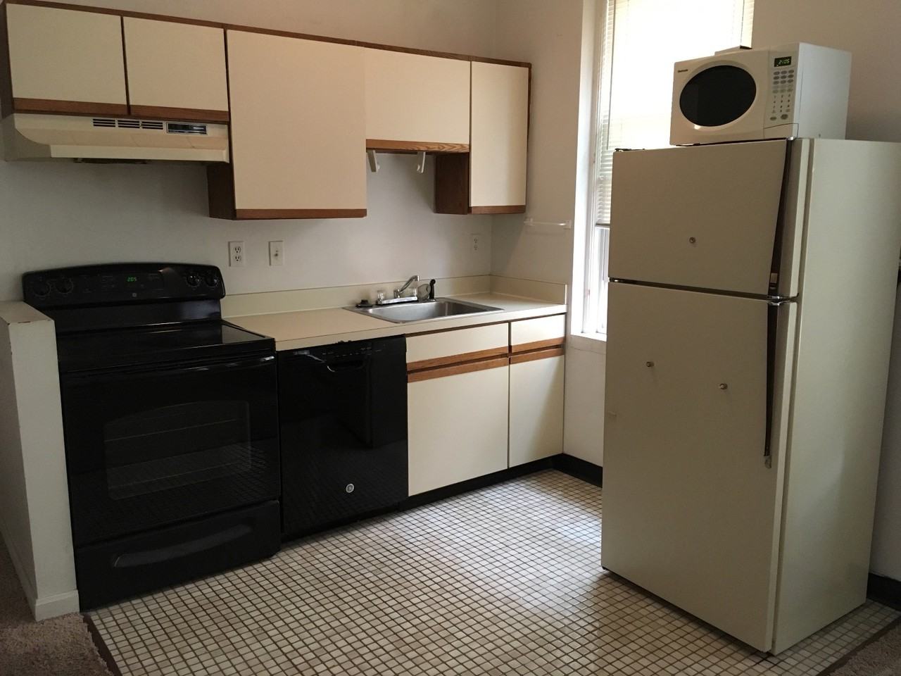 1409 Commonwealth Ave #204 - Photo 4 of 7