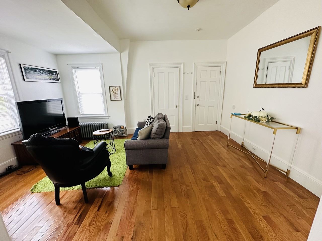 161 Grandview Avenue #2R - Photo 2 of 6