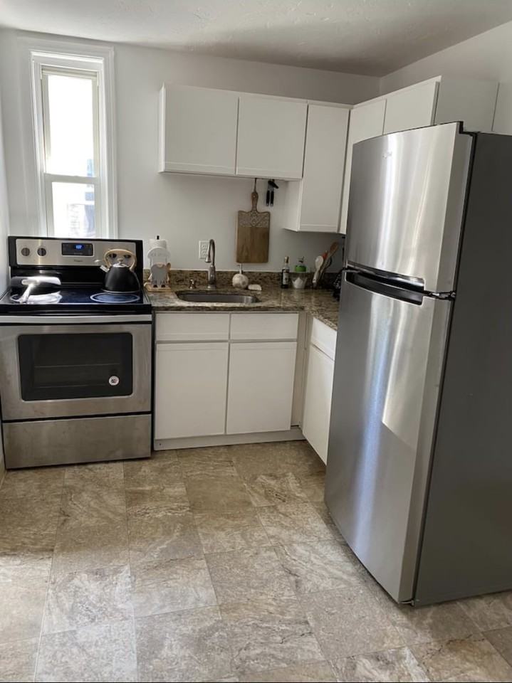 161 Grandview Avenue #2R - Photo 3 of 6