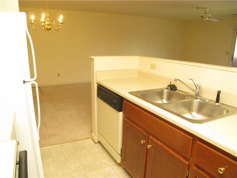 300 Commonwealth Court - Photo 2 of 13