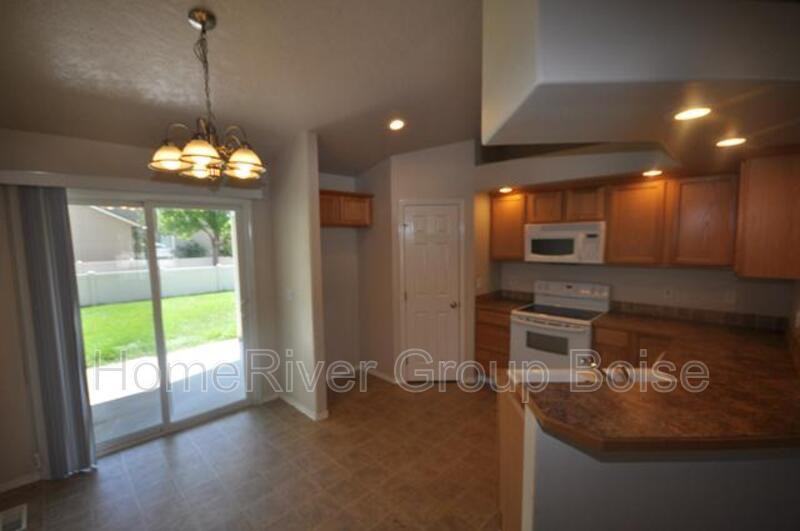 1297 E Sicily St - Photo 2 of 13