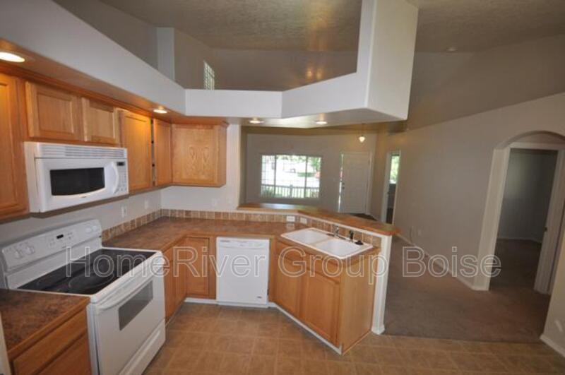 1297 E Sicily St - Photo 3 of 13