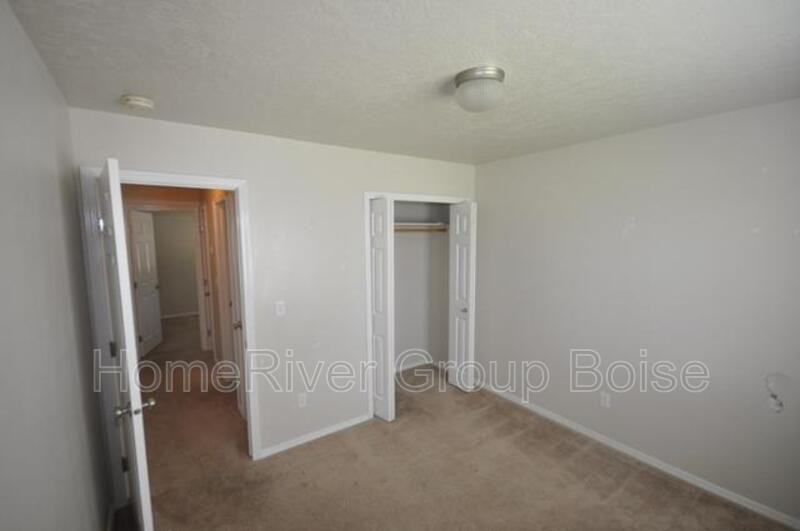 1297 E Sicily St - Photo 7 of 13