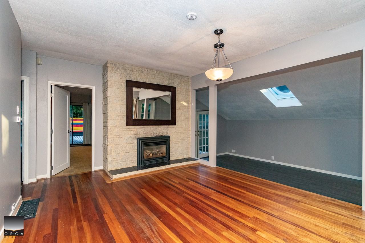 1232 21st St W - Photo 3 of 24