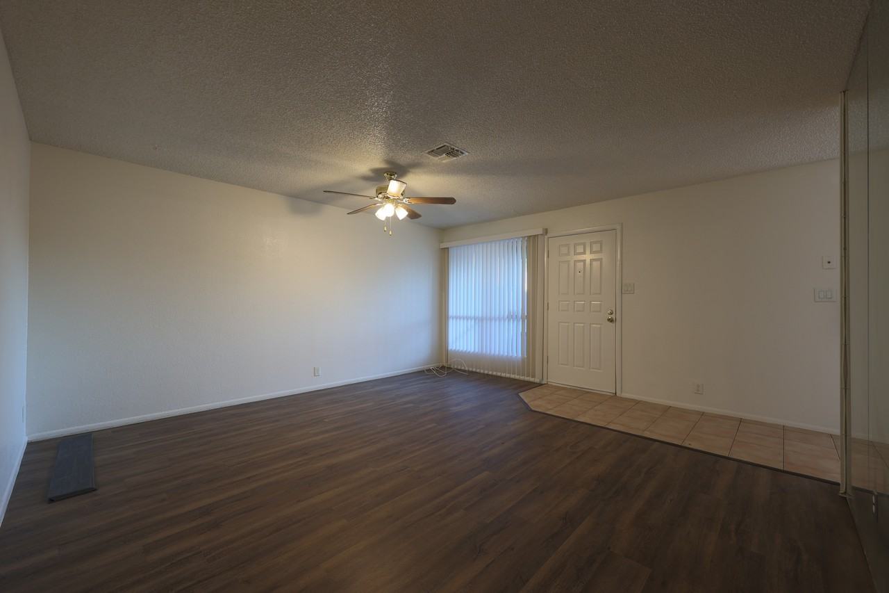 9029 W Elm St #8 - Photo 6 of 28