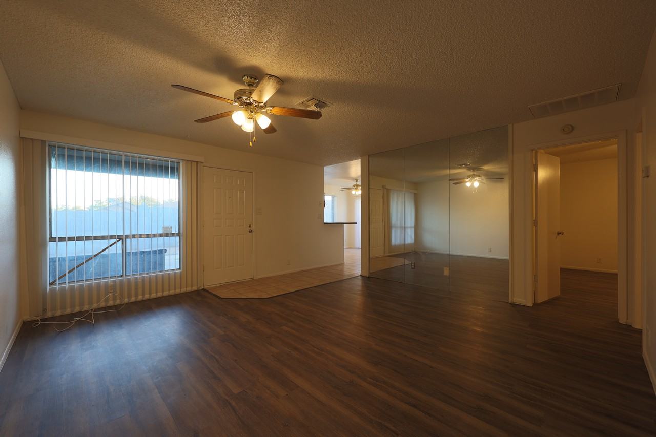 9029 W Elm St #8 - Photo 7 of 28