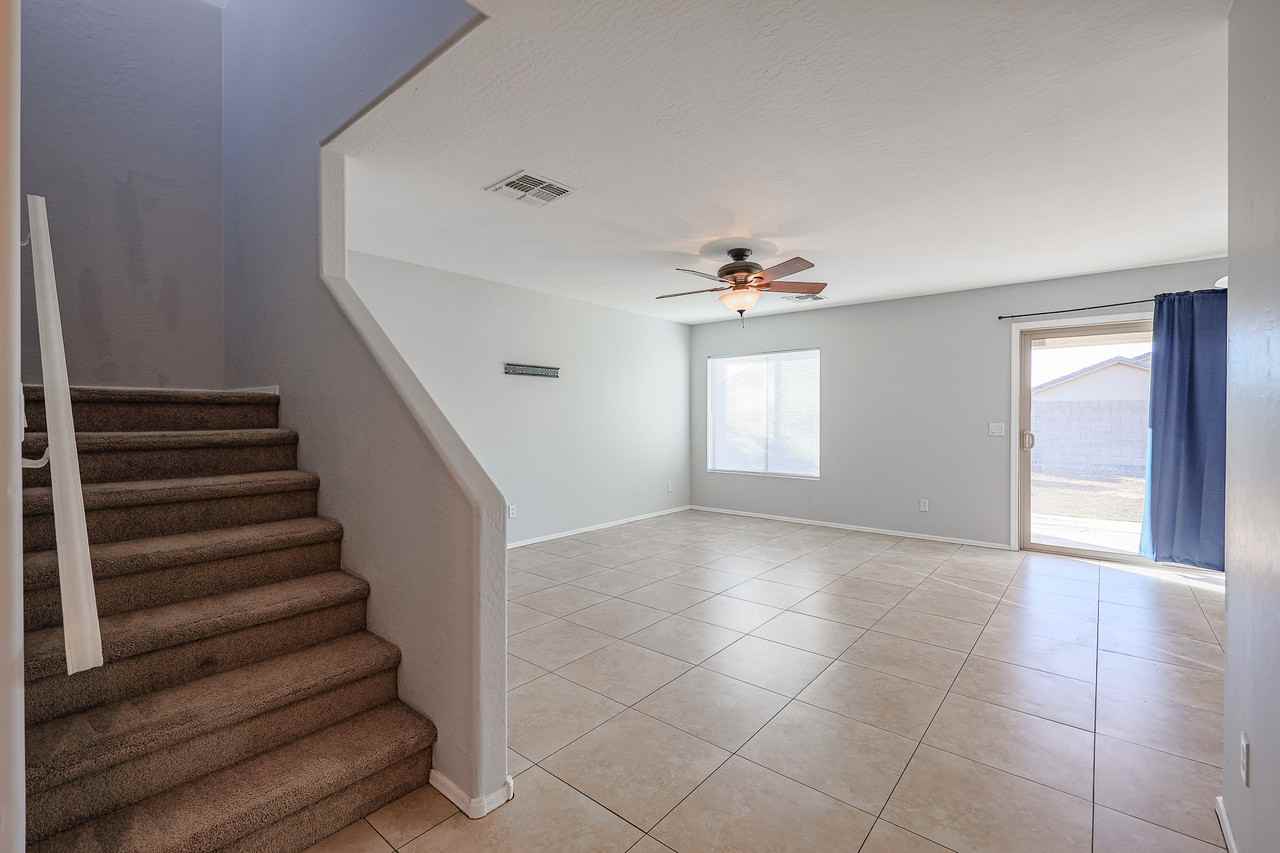 17747 W Ventura St - Photo 5 of 25