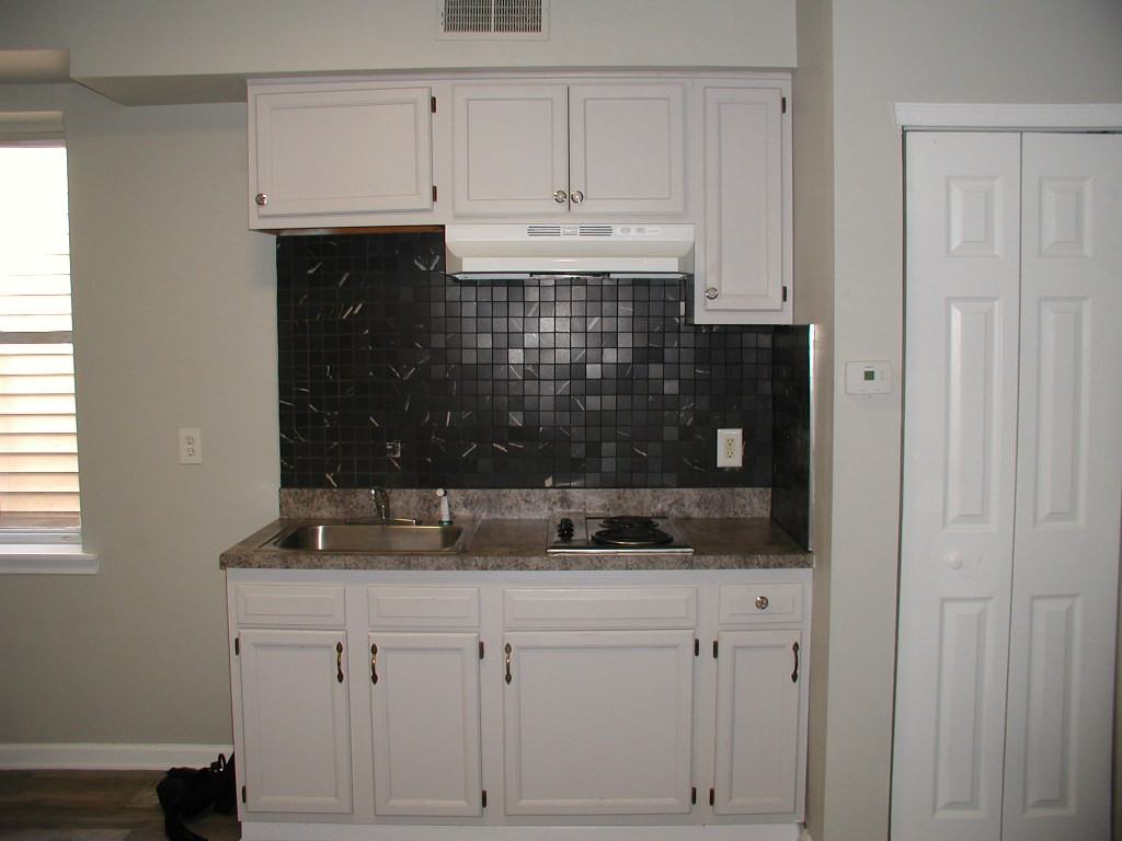 118 N 3rd St - Photo 2 of 4