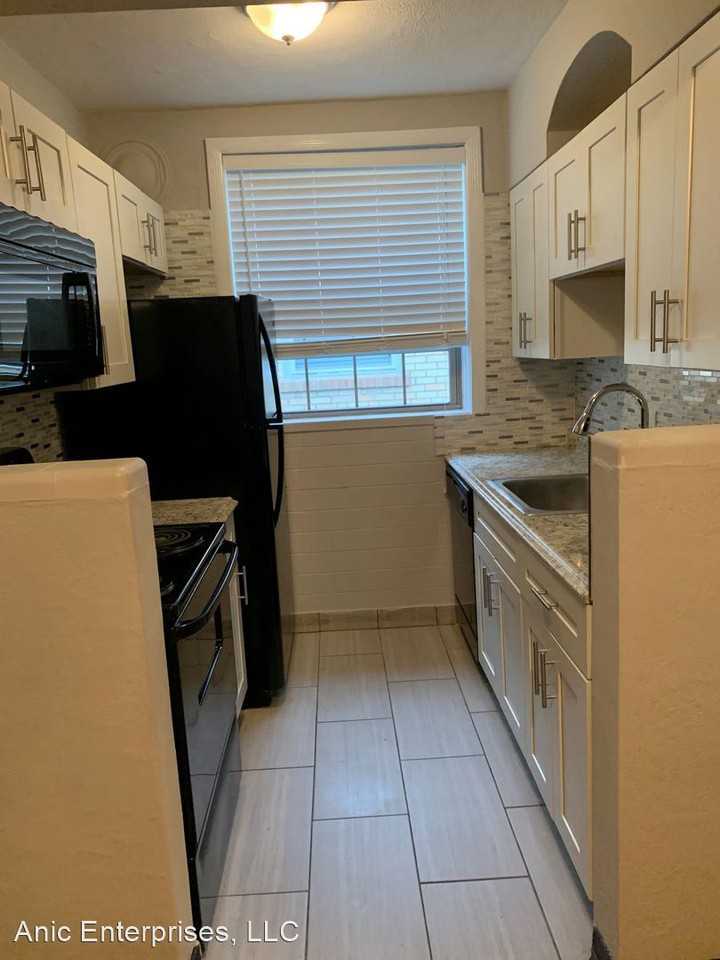 6328-6330  Bancroft Ave. - Photo 2 of 12