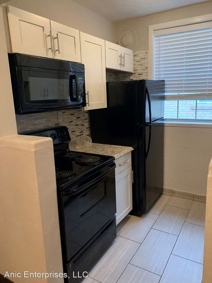 6328-6330  Bancroft Ave. - Photo 3 of 12