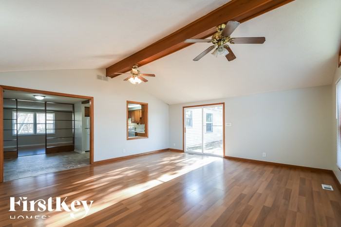 1640 Whistler Ter - Photo 3 of 15