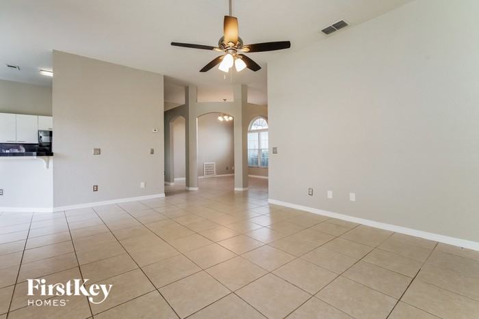 106 Verano Ct - Photo 3 of 15