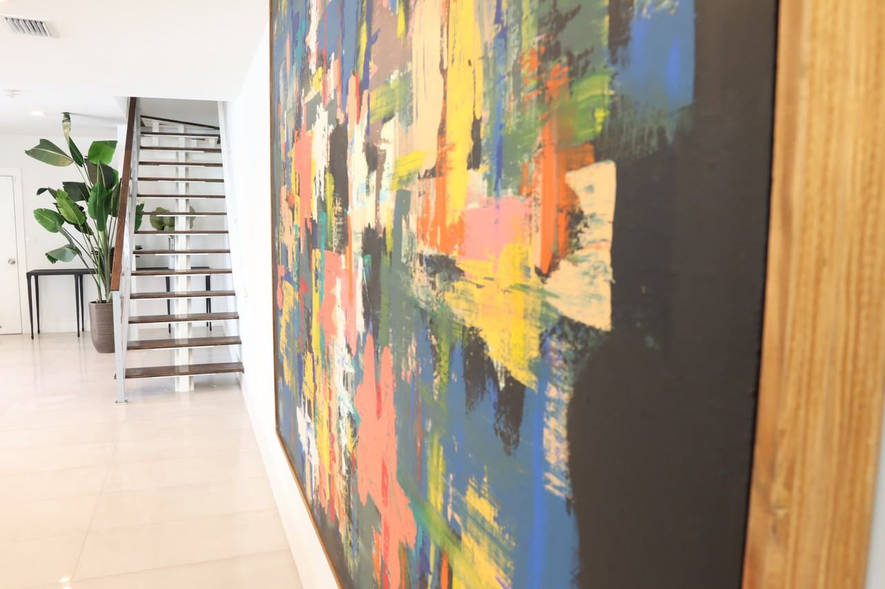 904 Northeast 15th Avenue - Photo 2 of 29