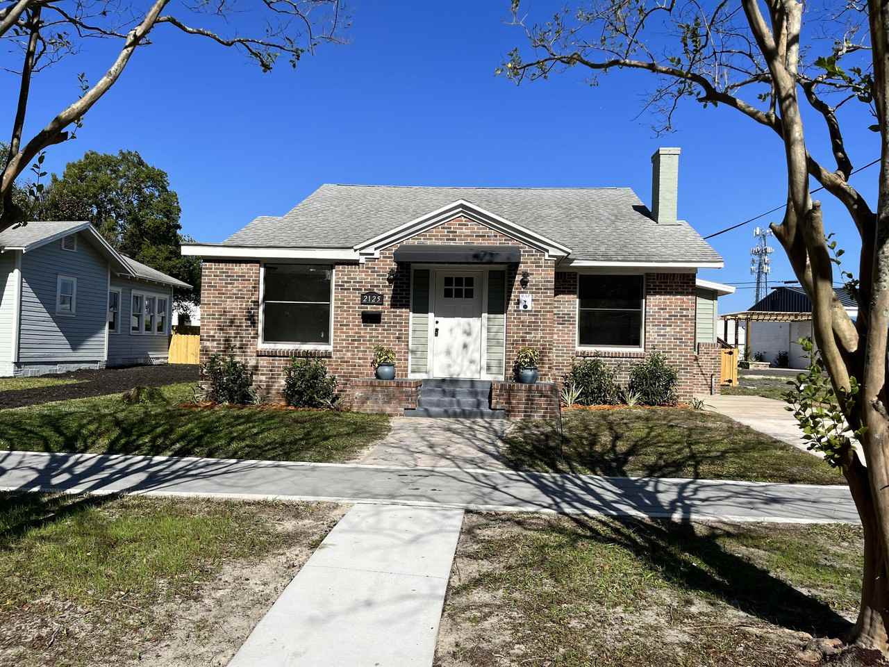 2125 Gilmore St #1 - Photo 2 of 45