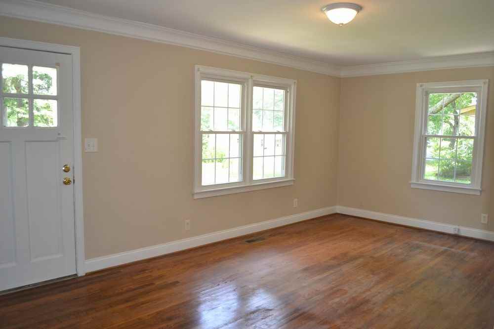 1100 McLinden Ave SE - Photo 2 of 17