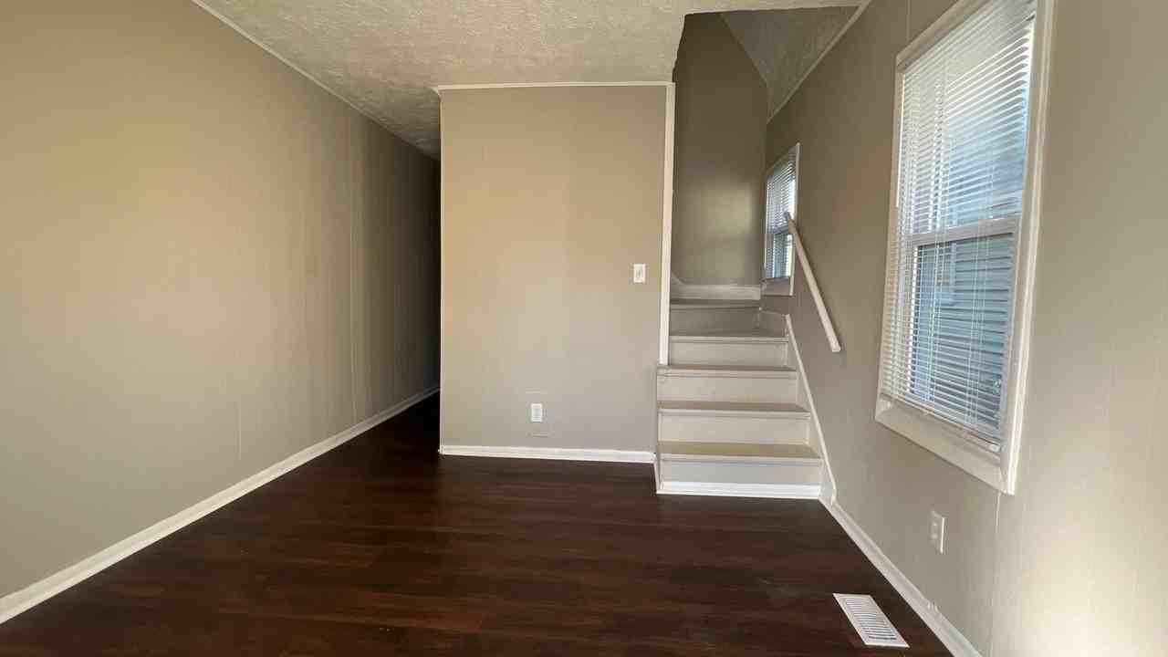 1640 Asbury Street #1640 - Photo 4 of 9