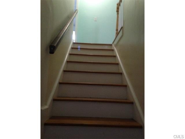 53 Great Neck Rd - Photo 2 of 8