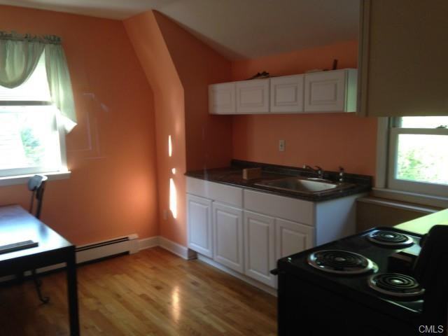 53 Great Neck Rd - Photo 3 of 8