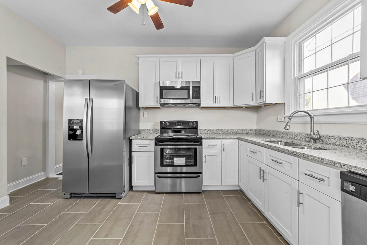 Chamberlayne Ave - Photo 6 of 13