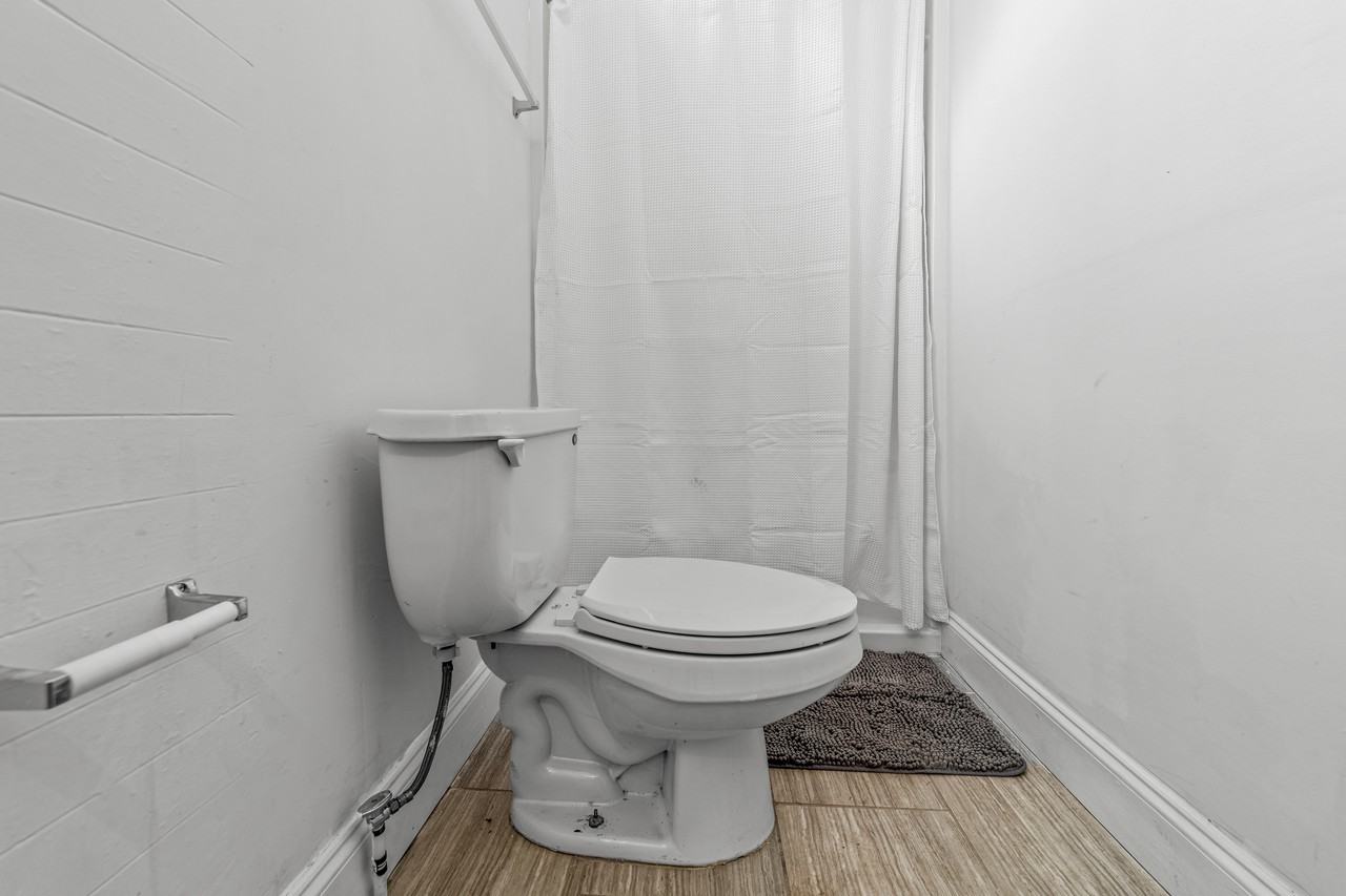 Barton Ave - Photo 4 of 15