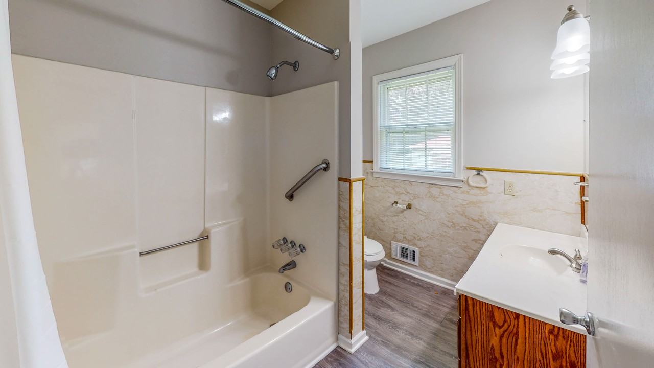 Mango Ct - Photo 3 of 9