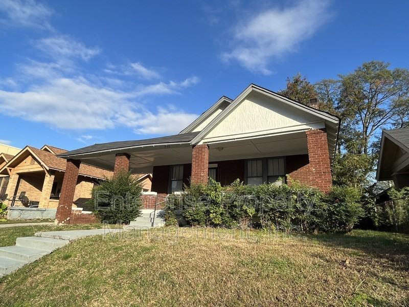 836 Maury St - Photo 4 of 41