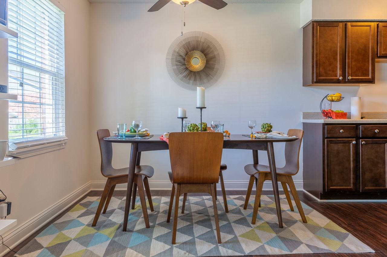 Hamilton Square Apartments - Photo 3 of 38