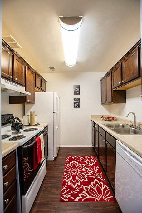 The Lodge Apartments - Photo 7 of 18