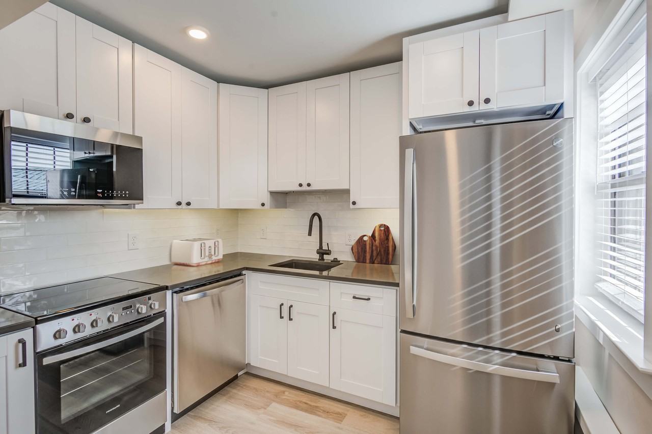 The Phoenix Apartments - Photo 3 of 25