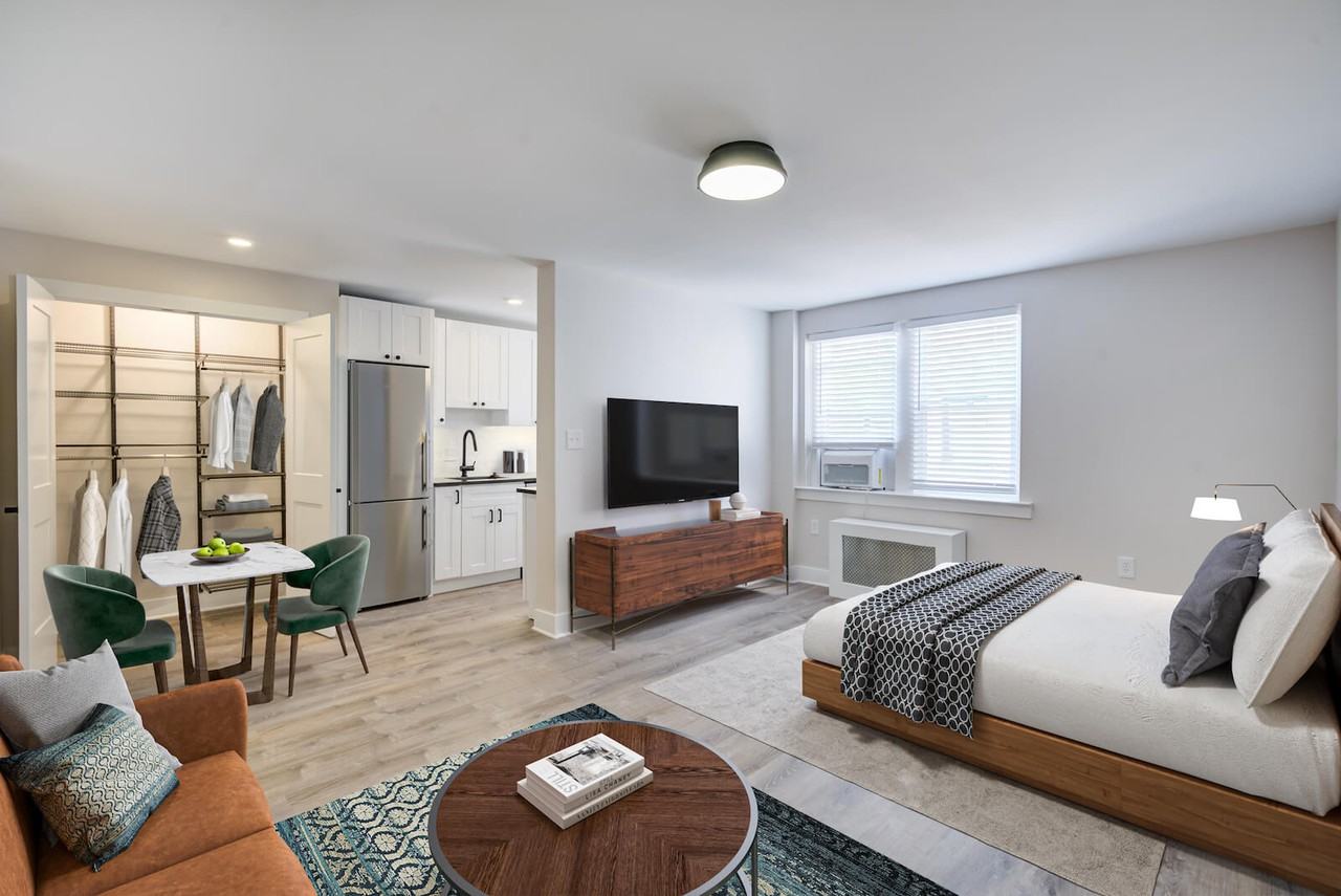 The Parkwest Apartments - Photo 4 of 28