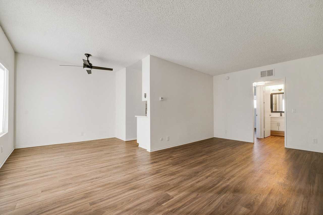 Chateau Vincennes - Photo 5 of 71